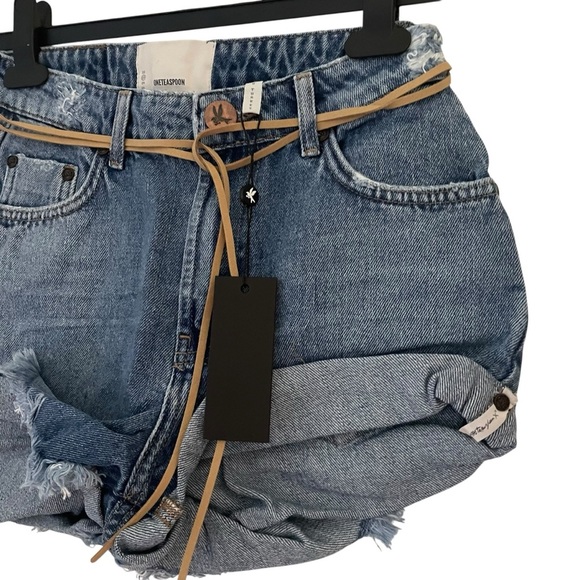 One Teaspoon Pacifica WA Bandits Blue Jean Shorts with Tan Belt Style 22964 NWT - Picture 5 of 10